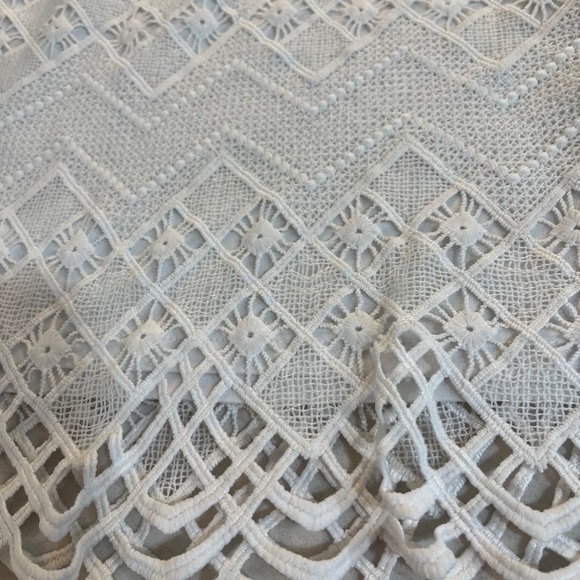 Forever 21 White Geometric Net Lace Mini Skirt Large - Picture 2 of 3